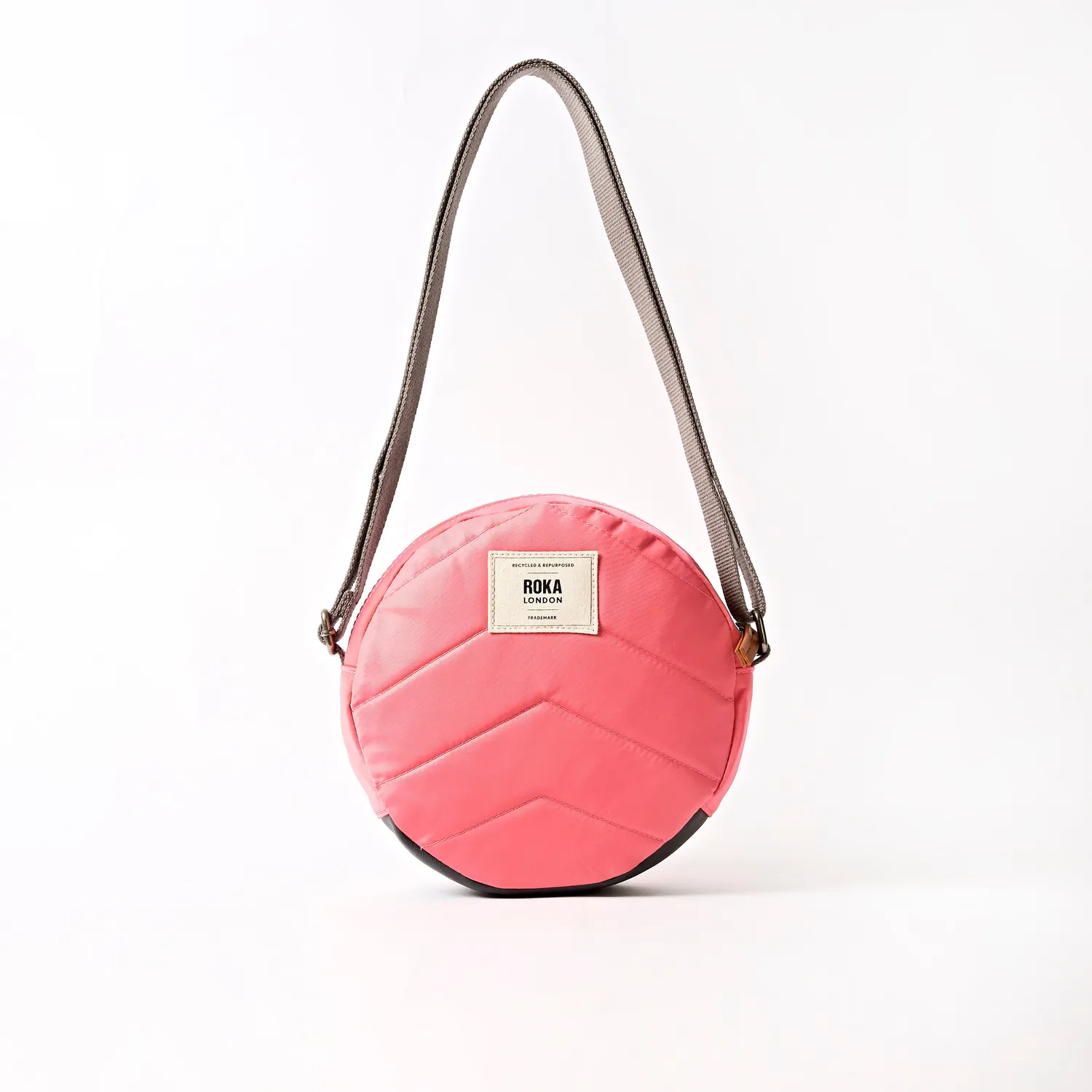 Roka Paddington rund skuldertaske Pink Lemonade Small