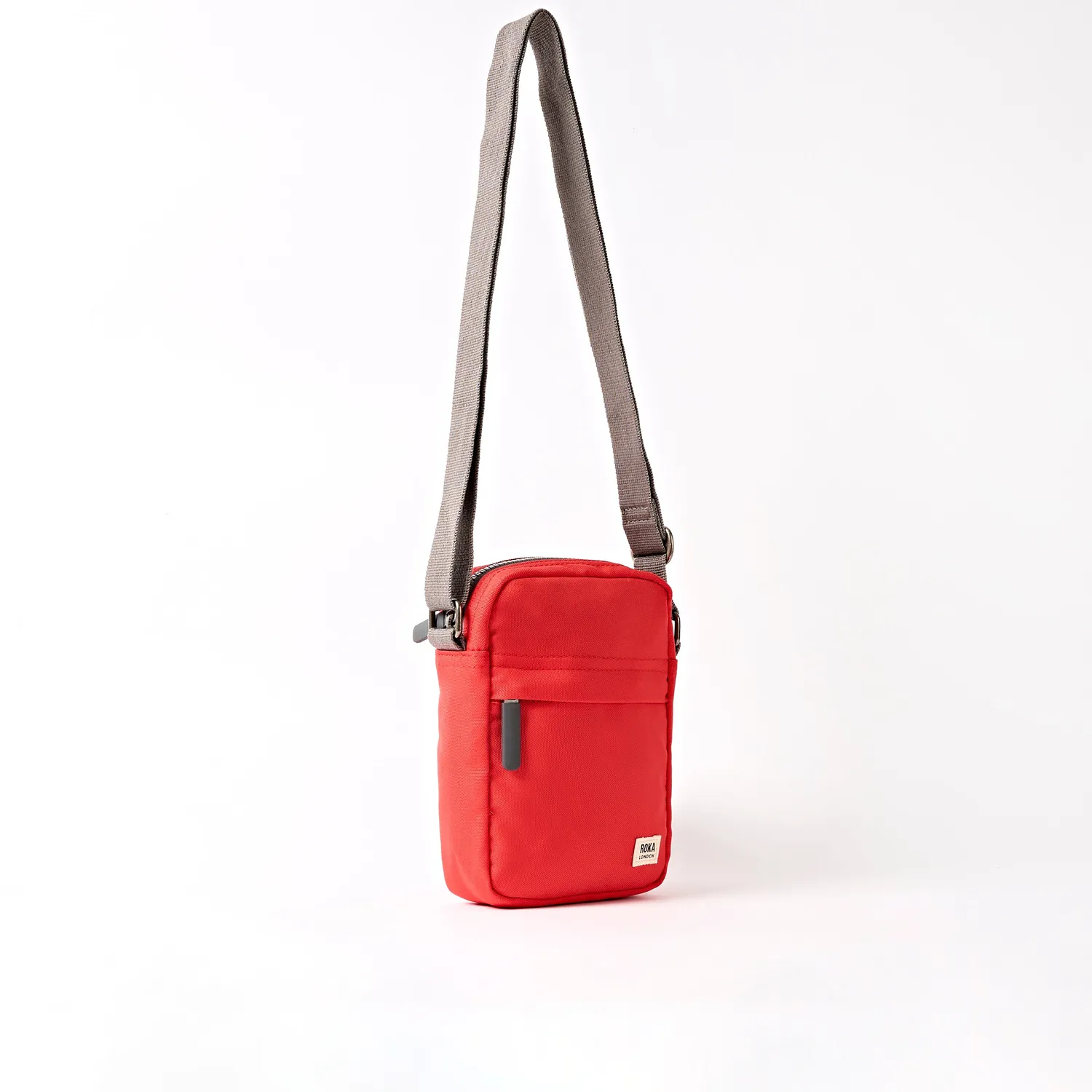 Roka London Bond Small crossbody taske scarlet 1,5 liter