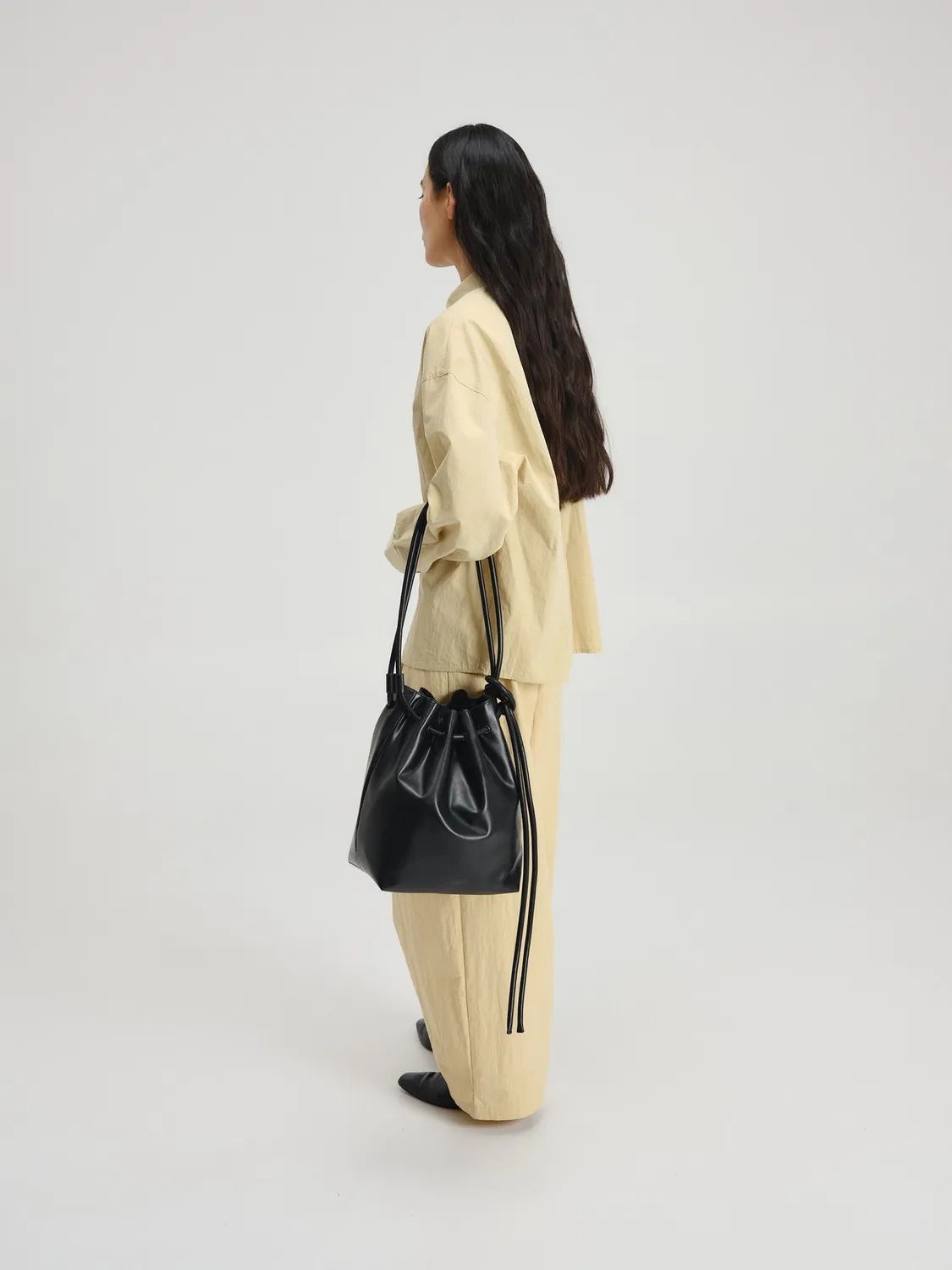 Ölend Bucket Bag skuldertaske sort laptop 13 tommer