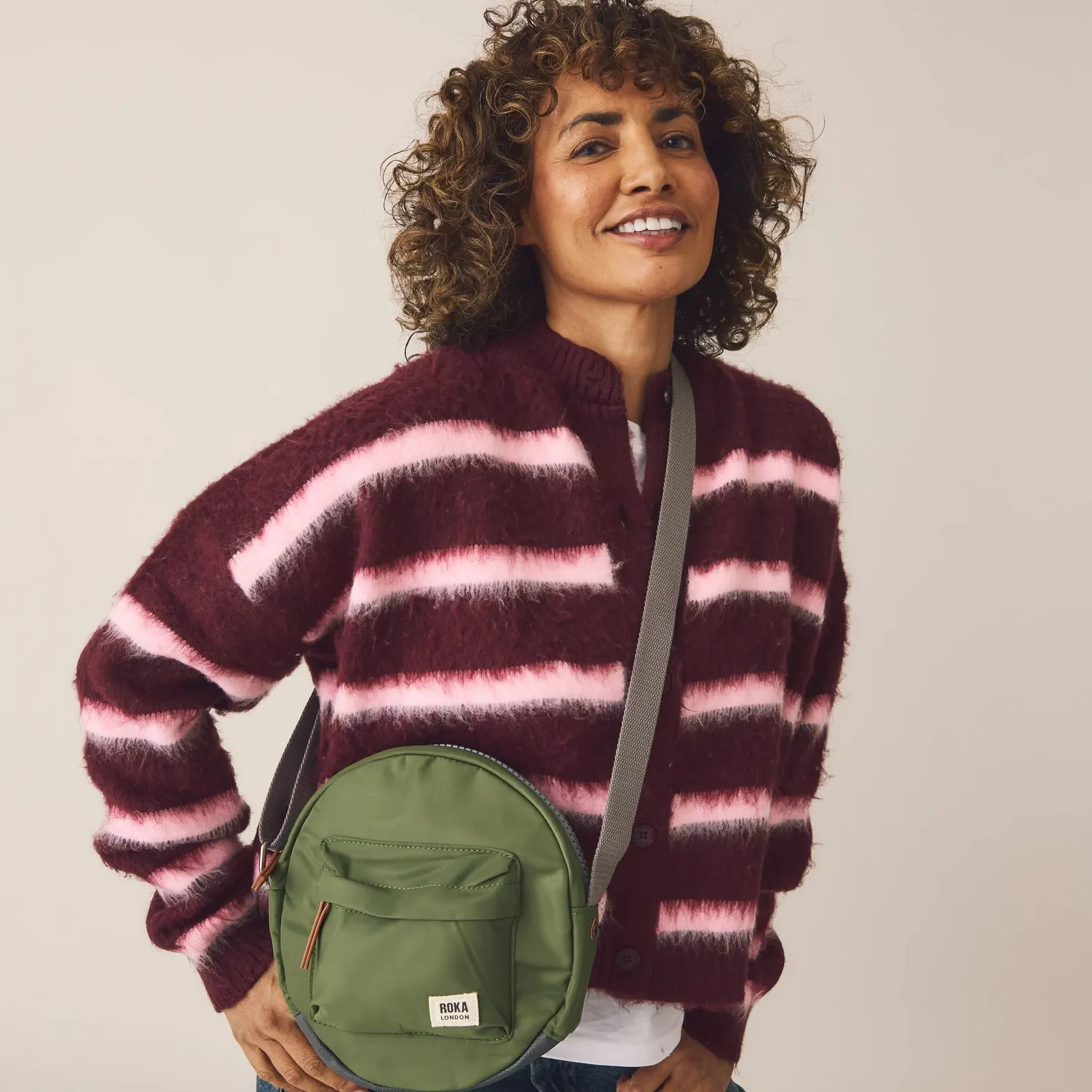 Roka Paddington Small crossbody 4,1 liter – Cranberry