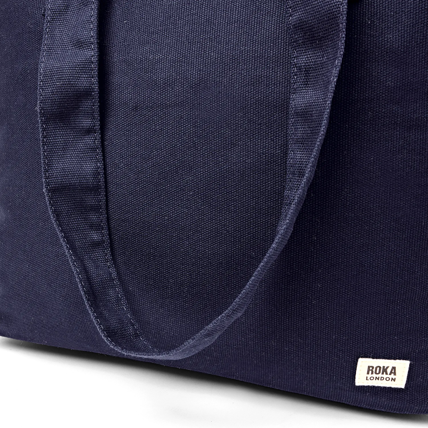 Roka London Sloane Medium skuldertaske anthracite laptop 17 tommer