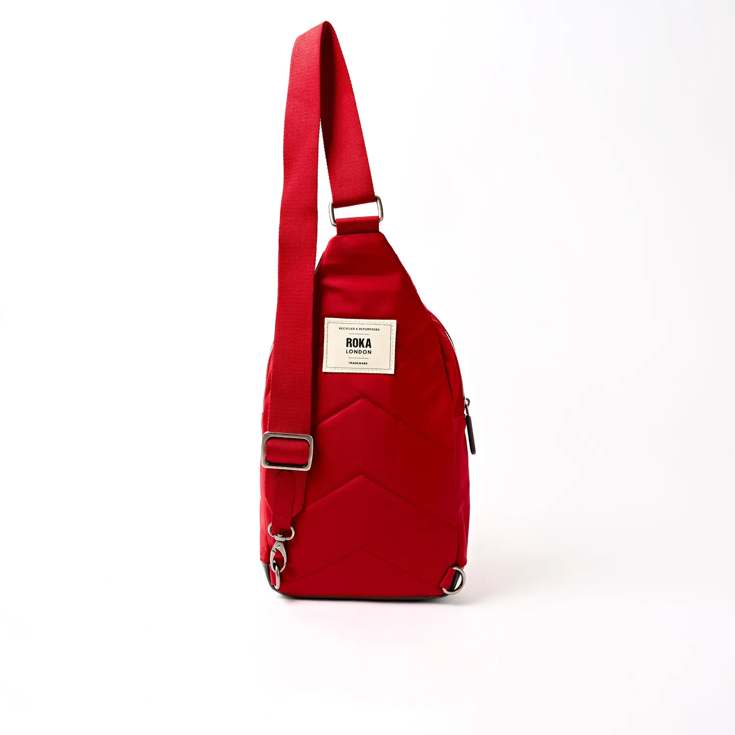 Roka London Willesden sling taske red tonal large 5 liter