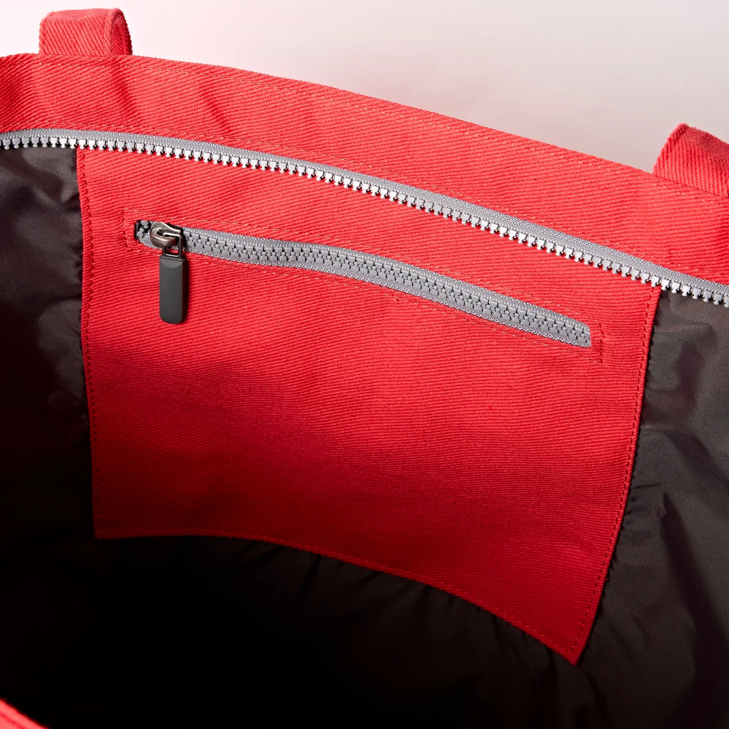 Roka London Portobello tote Scarlet 19 liter