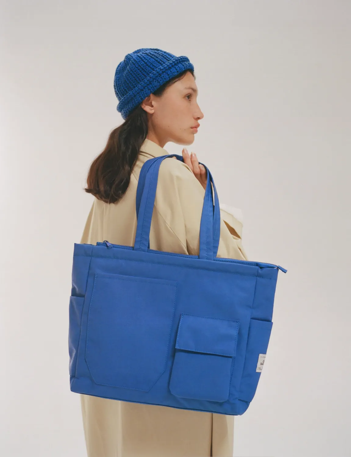 Ölend Cosmico tote bag Cobalt blue med lommer