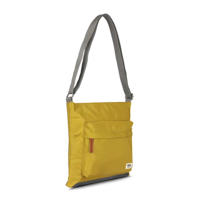 Roka London Kennington crossbody corn medium gul