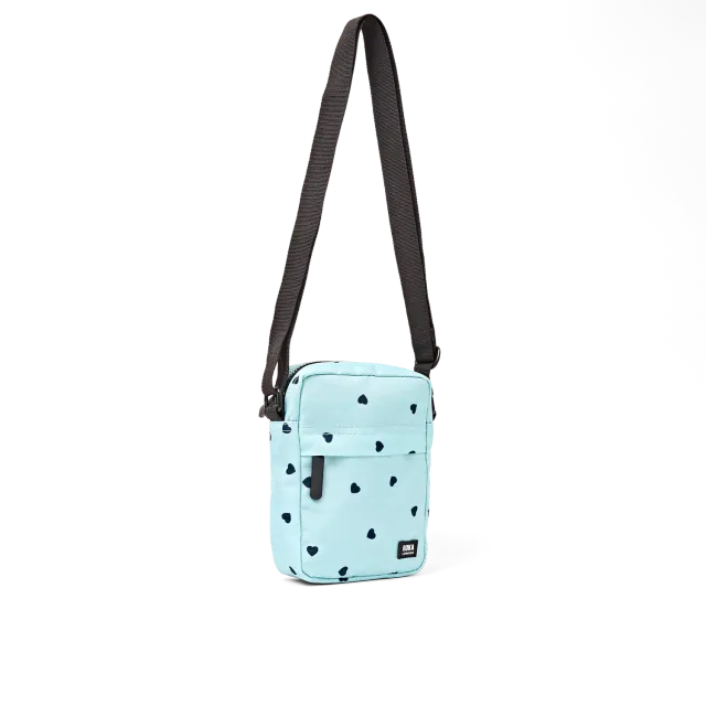 Roka London Bond Pocket crossbody taske Heart Print Small vandafvisende