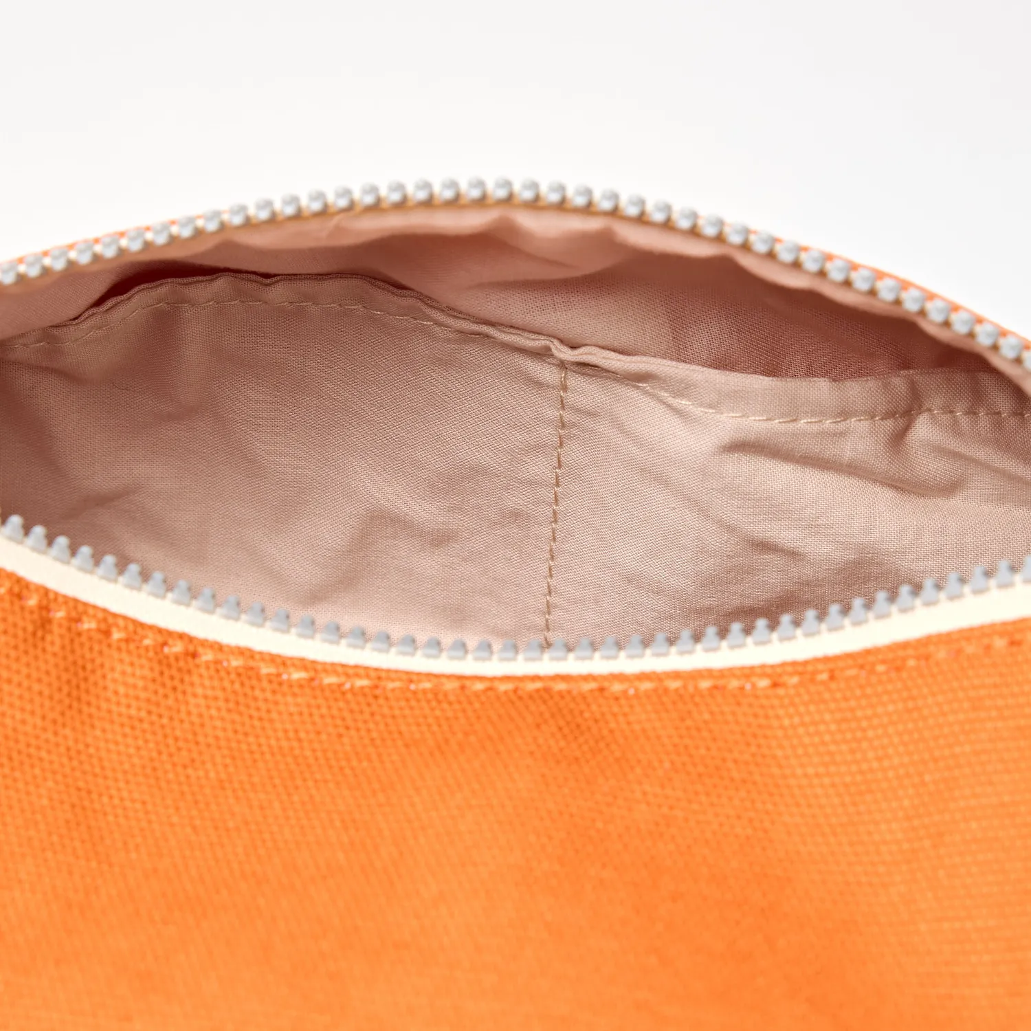 Roka London Maygrove toilettaske Small orange 4,8 liter