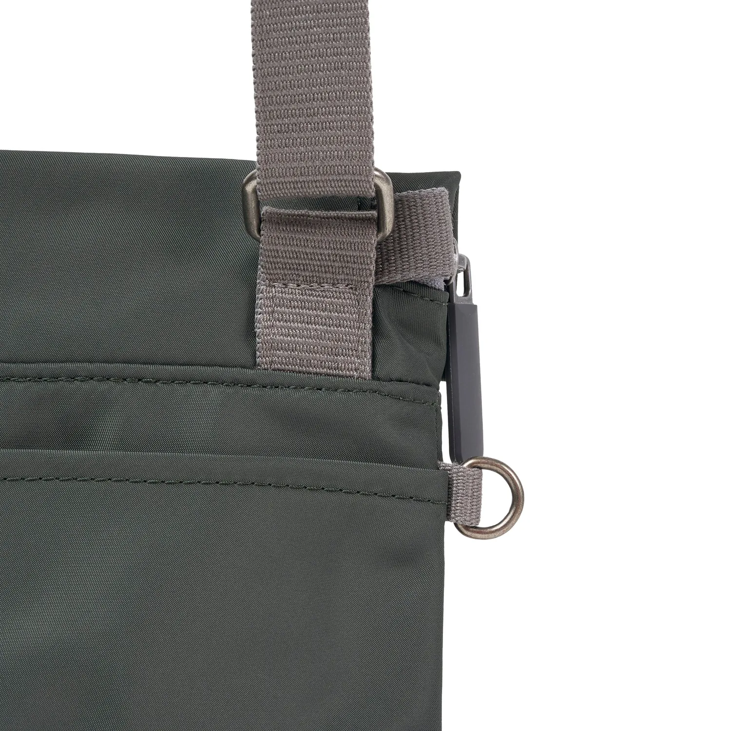 Roka London Stratford crossbody taske Small thyme roll-top
