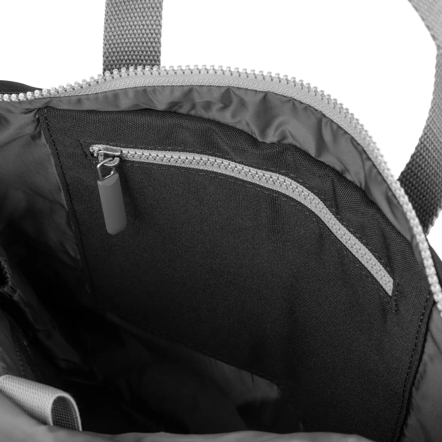 Roka Blackfriars Large messenger 4,2 liter – Ash