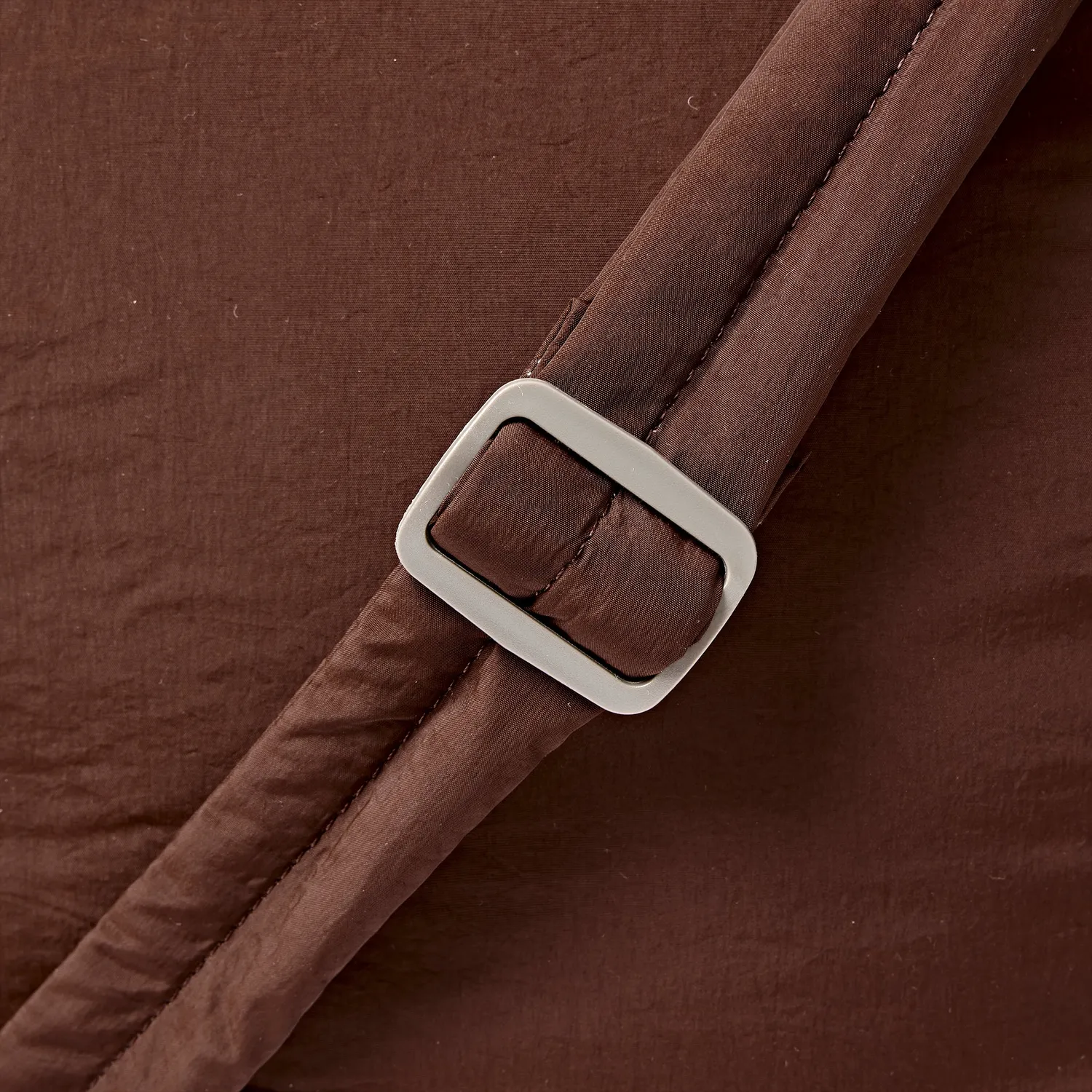Roka London Oxford skuldertaske Chocolate medium 24,3 liter laptoprum