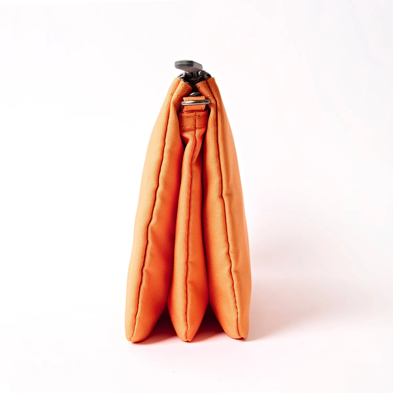 Roka London Carnaby XL crossbody Jaffa Orange 0,5 liter
