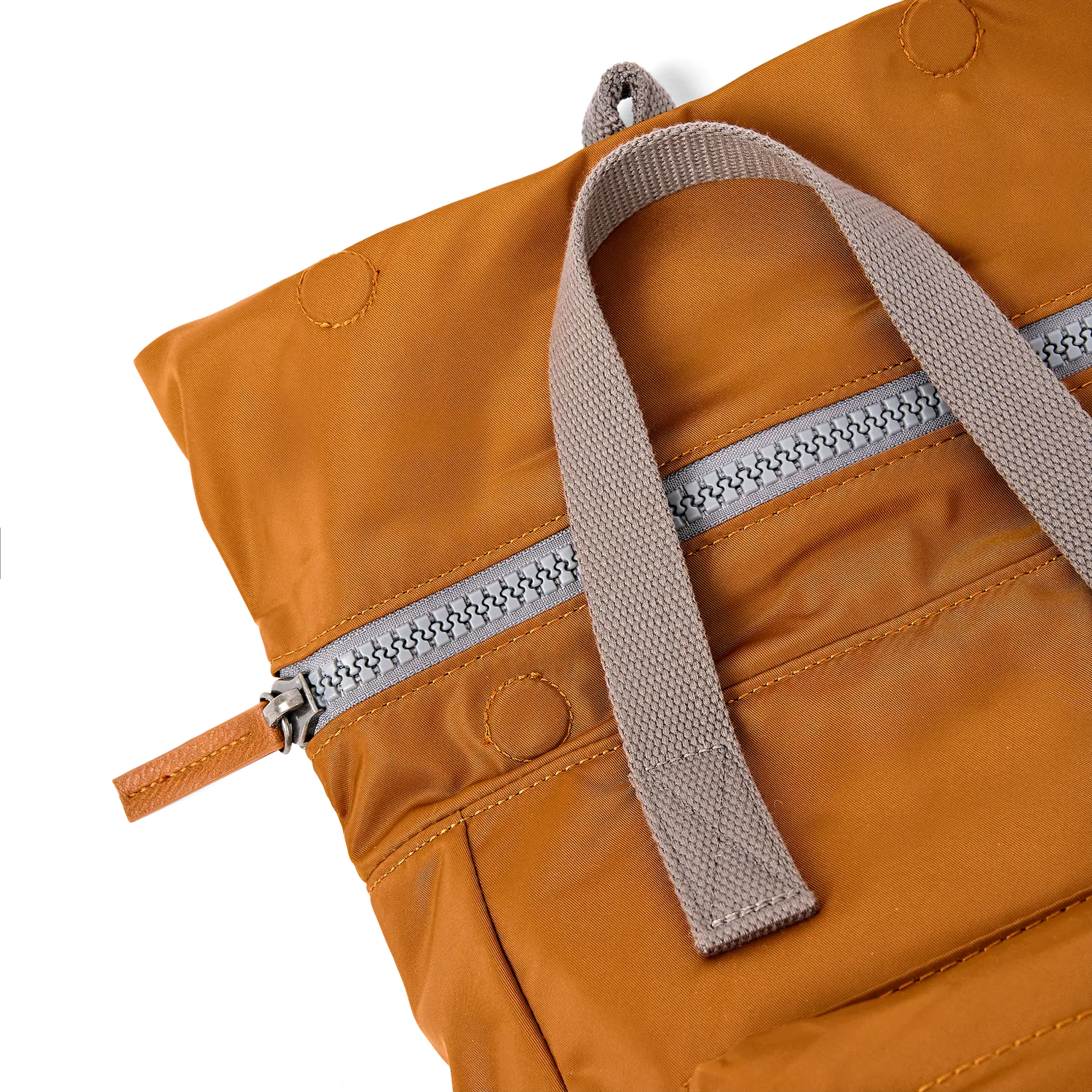 Roka London Canfield roll top rygsæk Biscuit vandafvisende