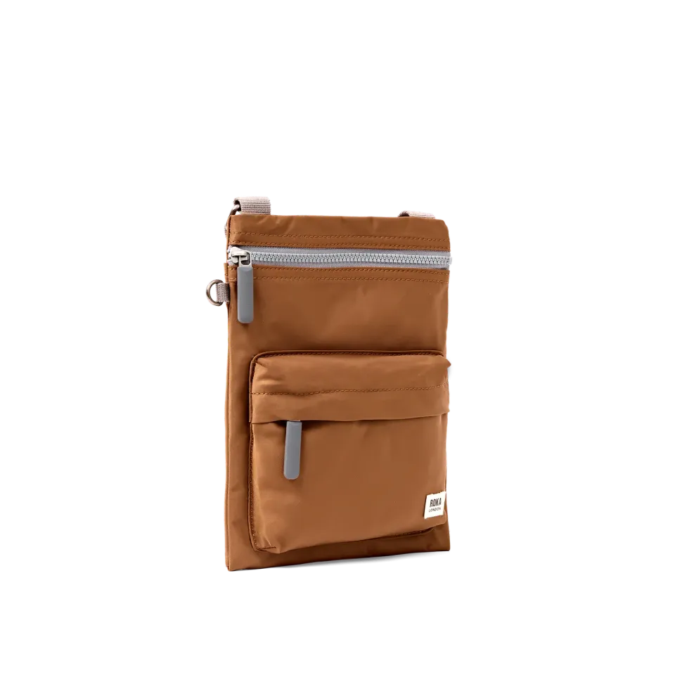 Roka London Chelsea crossbody taske Medium beige 0,6 liter