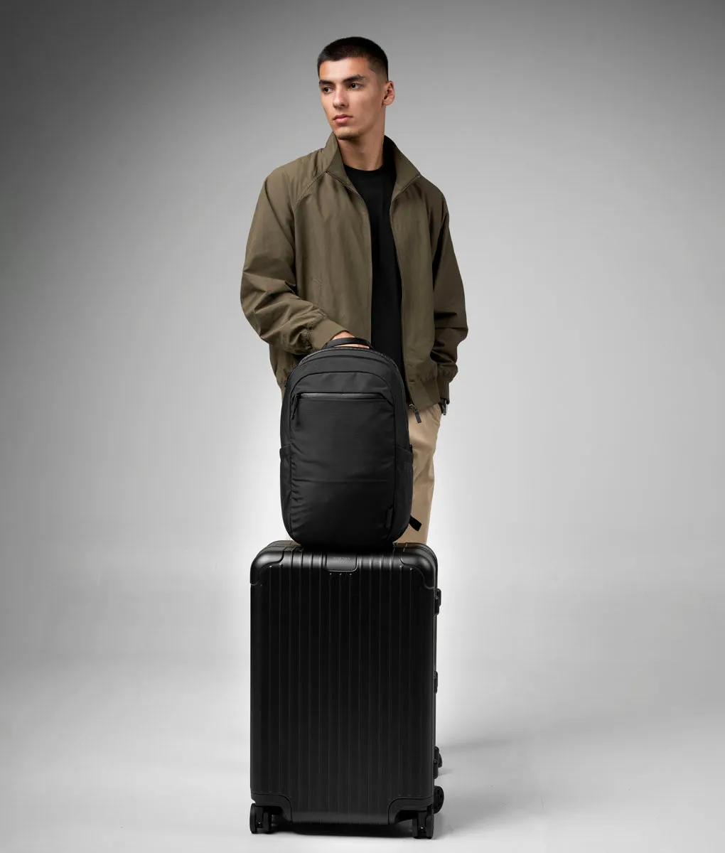Alpaka Essential Backpack Pro 22L rygsæk sort